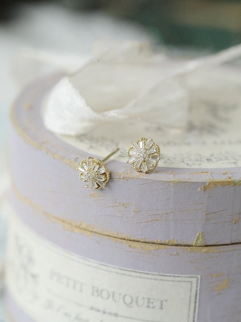 Delicate Flower Inlaid Zircon Ear Studs - Jewelry & Accessories - Earrings | EarReplaceable Jewelry