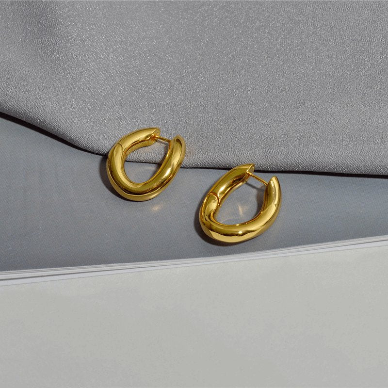 True Gold Chunky Oval Hoop Earrings | Exaggerated Oval Huggies - Jewelry & Accessories - Earrings - Hoop | EarReplaceable