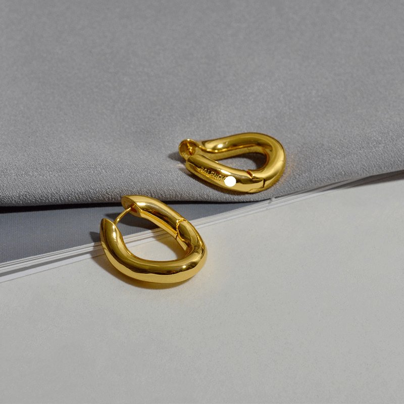 True Gold Chunky Oval Hoop Earrings | Exaggerated Oval Huggies - Jewelry & Accessories - Earrings - Hoop | EarReplaceable